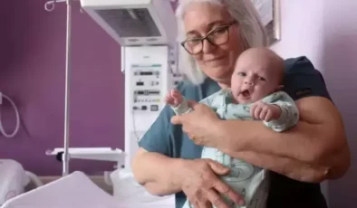 41 Yıldır Doğum Yaptıran Ebe, Normal Doğumu Tavsiye Ediyor