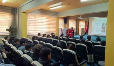 Erzurum’da Öğrencilere Terörle Mücadele Bilgilendirmesi
