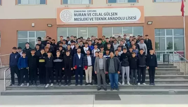Çaycuma’da Kariyer Günleri: Mühendisler ve Teknikerler Öğrencilerle Buluştu